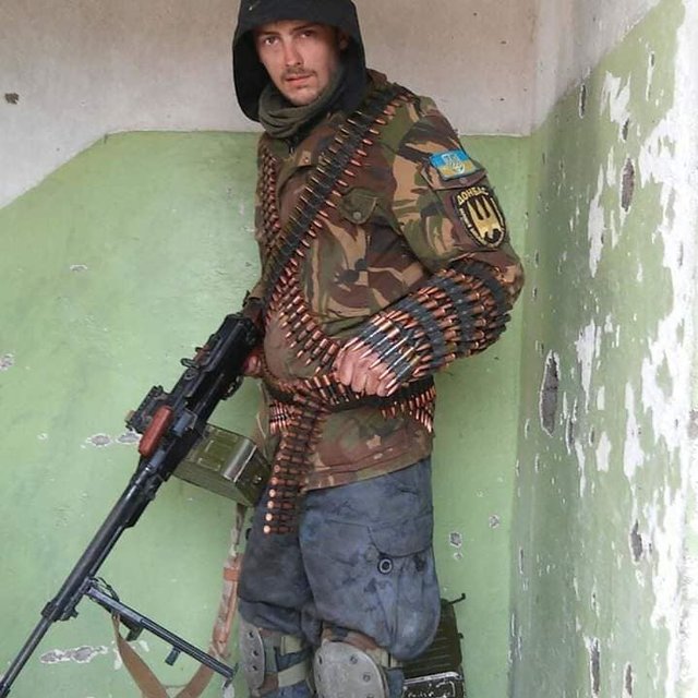 Воина 10-й бригады Евгения Тоненькова, погибшего на Донбассе, похоронили на Львовщине 05 Воина 10-й бригады Евгения Тоненькова, погибшего на Донбассе, похоронили на Львовщине 05