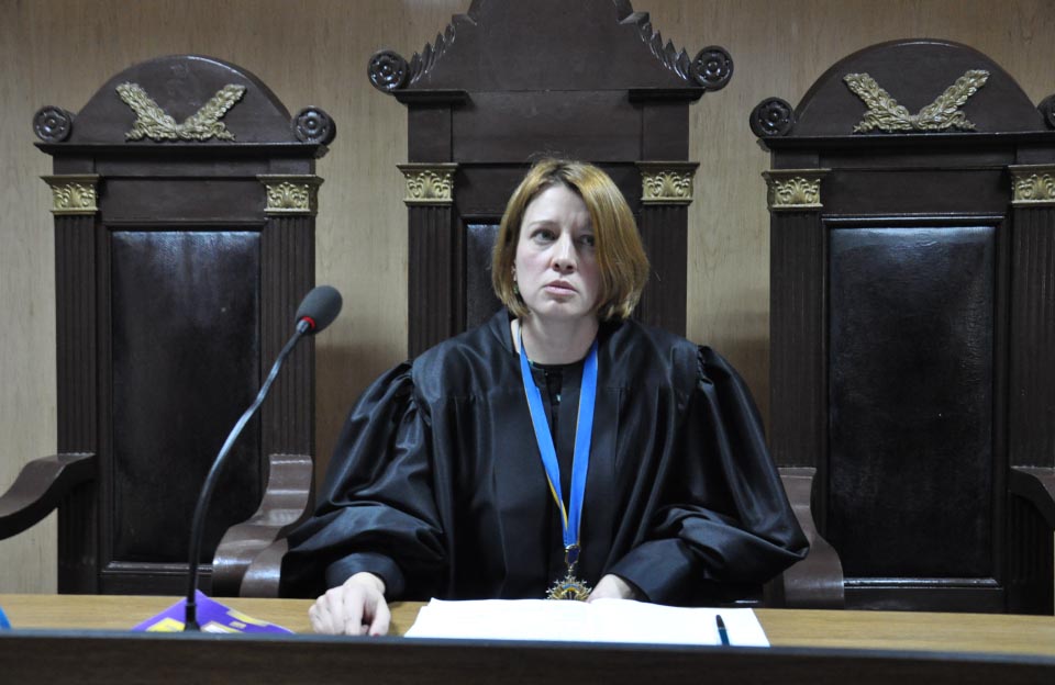 Суддя Алла Троцька dqxikeidqxiqduant