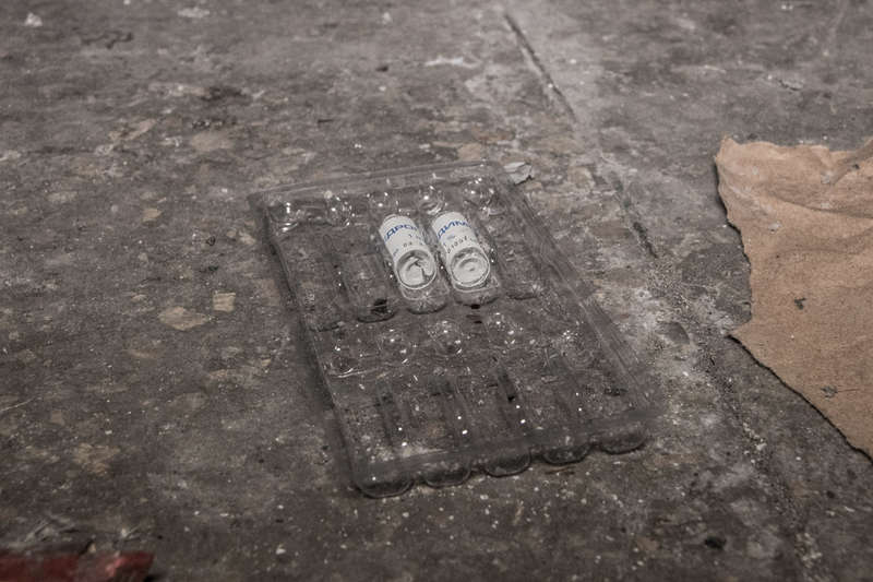 Похоже, умерший колол себе "Димедрол" Похоже, умерший колол себе "Димедрол"