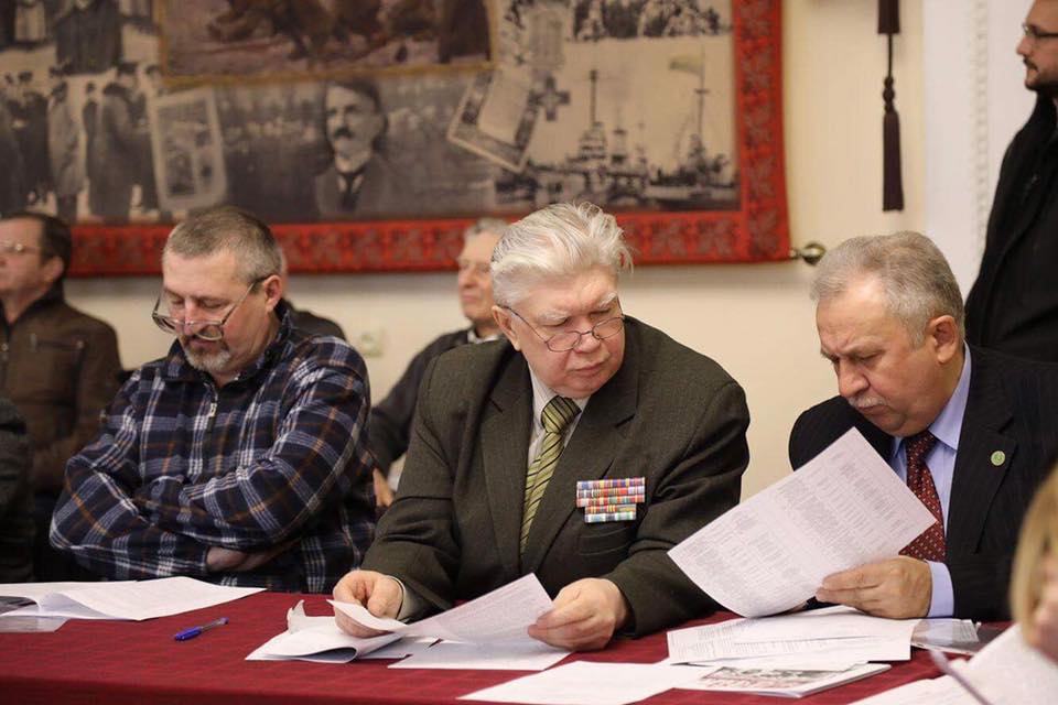 Генерал Палий, Гройсман и кодло старперов: кто мешает созданию министерства ветеранов - 168275 Генерал Палий, Гройсман и кодло старперов: кто мешает созданию министерства ветеранов - фото 168275