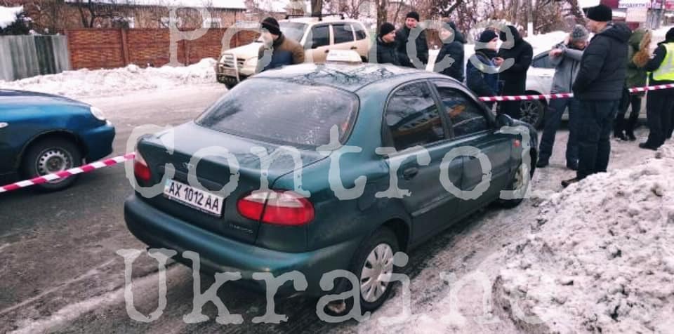 Найдена машина, на которой скрылись нападавшие на офицера полиции в Харькове (Фото) dqxikeidqxidqeant