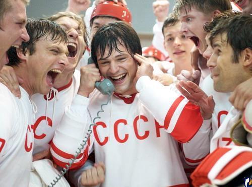 Кадр из фильма "Легенда №17" dqxikeidqxidqrant