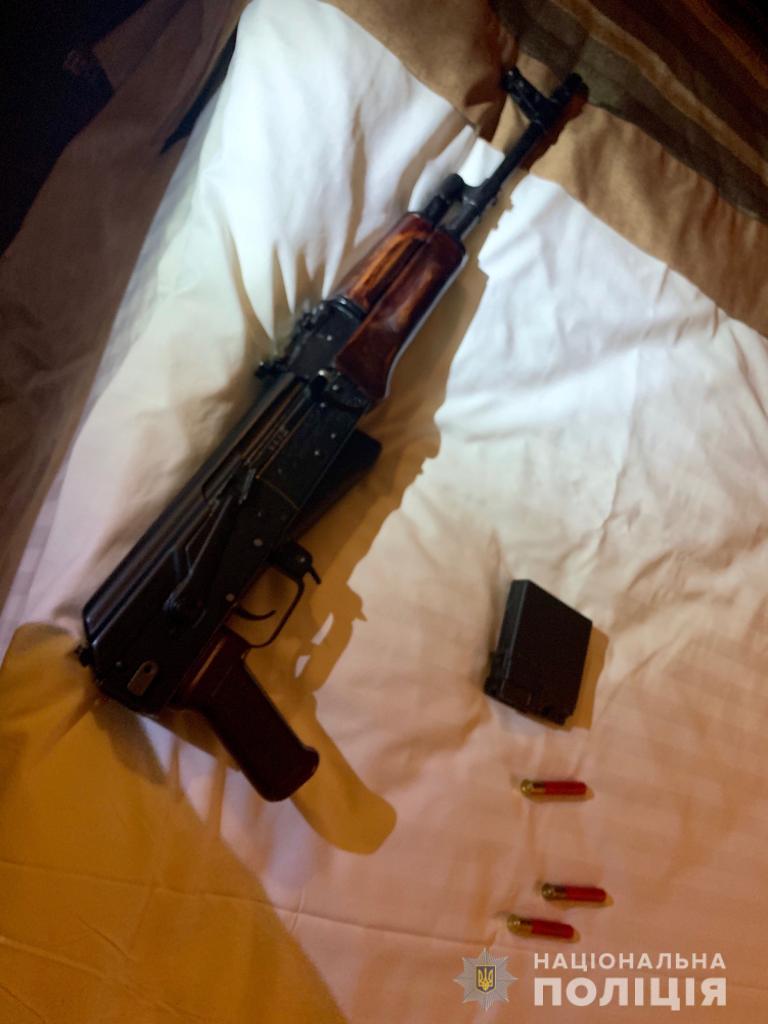 ÐŸÐ¾Ð»Ð¸Ñ†ÐµÐ¹ÑÐºÐ¸Ð¼ ÑƒÐ´Ð°Ð»Ð¾ÑÑŒ Ð²Ñ‹ÑÑÐ½Ð¸Ñ‚ÑŒ, Ñ‡Ñ‚Ð¾ Ñƒ Ð¼ÑƒÐ¶Ñ‡Ð¸Ð½Ñ‹ Ð±Ñ‹Ð» Ð¿Ñ€Ð¸ ÑÐµÐ±Ðµ Ð¾Ñ…Ð¾Ñ‚Ð½Ð¸Ñ‡Ð¸Ð¹ ÐºÐ°Ñ€Ð°Ð±Ð¸Ð½  dqxikeidqxidqeant