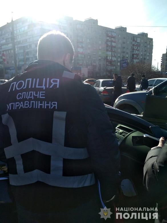 Двое чиновников задержаны при получении 700 тысяч взятки в Запорожье, - Нацполиция 01 Двое чиновников задержаны при получении 700 тысяч взятки в Запорожье, - Нацполиция 01 dqxikeidqxidqeant