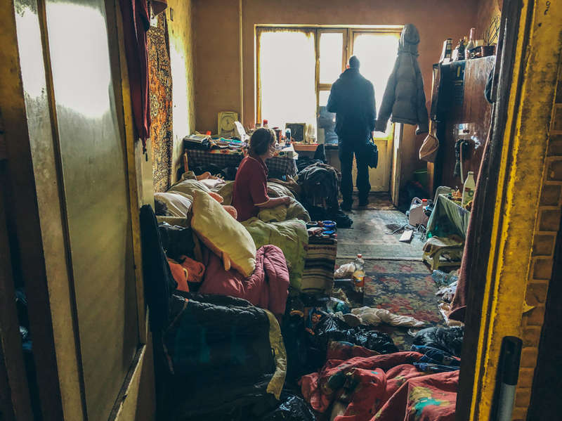 ÐеÑколÑко Ñеловек ÑаÑпивали Ð°Ð»ÐºÐ¾Ð³Ð¾Ð»Ñ Ð² помеÑении и ÑÑнÑли, не поÑÑвÑÑвовав Ð¿Ð¾Ð¶Ð°Ñ dqxikeidqxidqeant