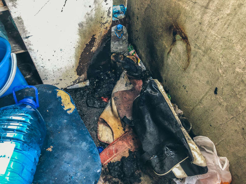 Ðо пÑедваÑиÑелÑнÑм даннÑм, возгоÑание наÑалоÑÑ Ð¸Ð·-за кÑÑÐµÐ½Ð¸Ñ Ð½Ð° балконе кваÑÑиÑÑ