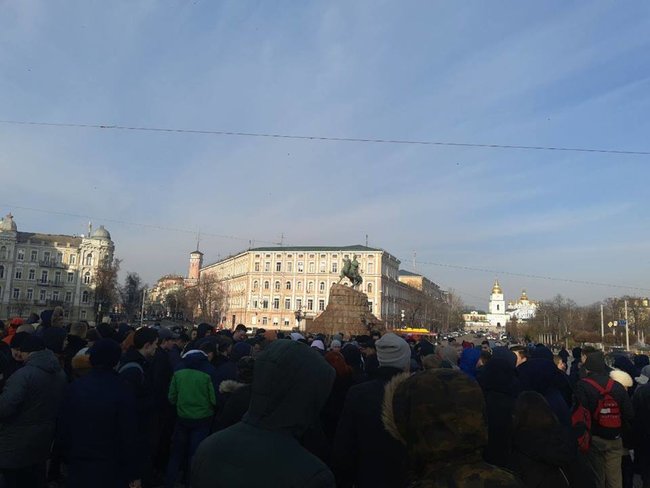 В Киеве опять обманули продажных митингующих, - очевидец 02 В Киеве опять обманули продажных митингующих, - очевидец 02