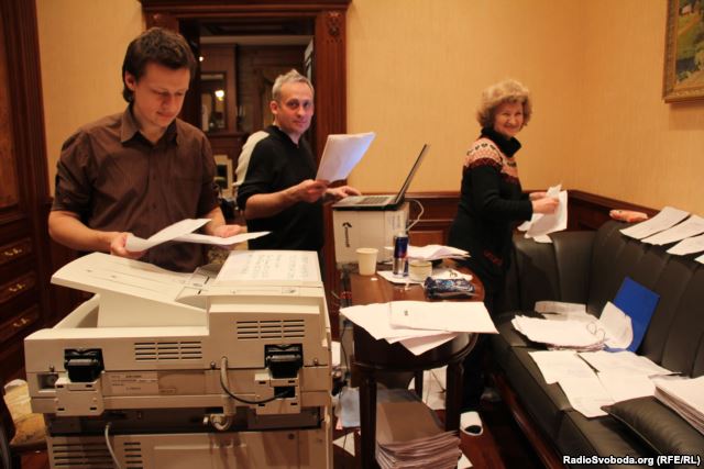 Команда «ЯнуковичЛікс» за роботою (архівне фото)