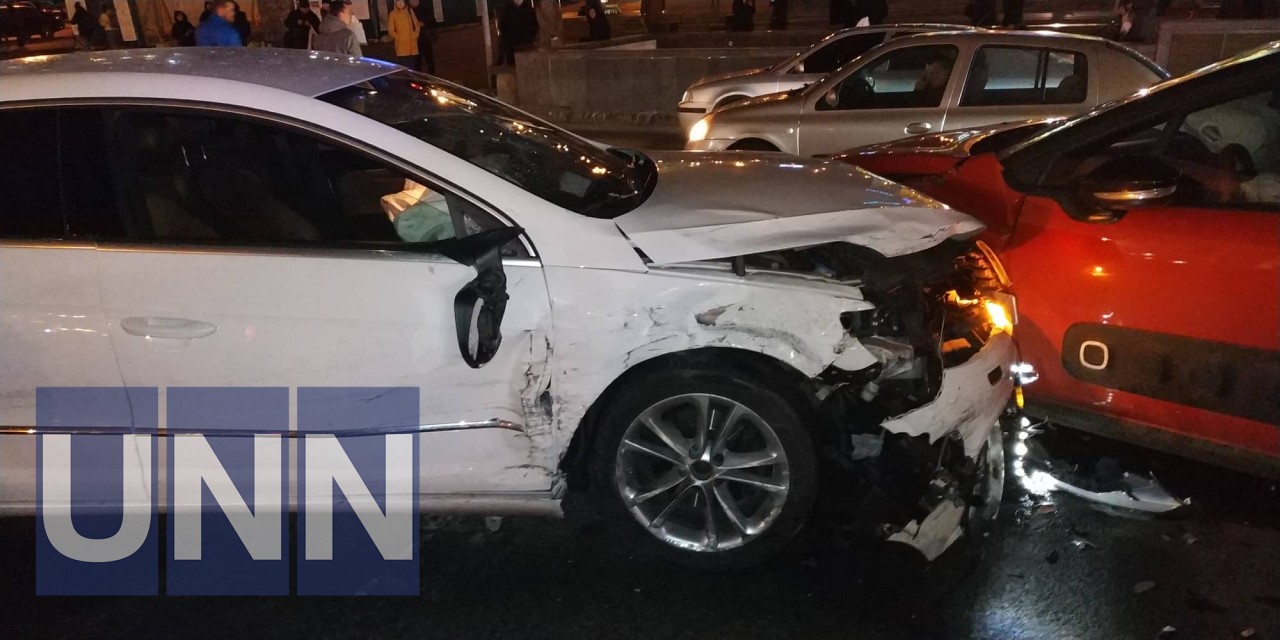 Ð ÑенÑÑе Ðиева паÑализовано движение из-за маÑÑÑабного ÐТРdqxikeidqxidqeant