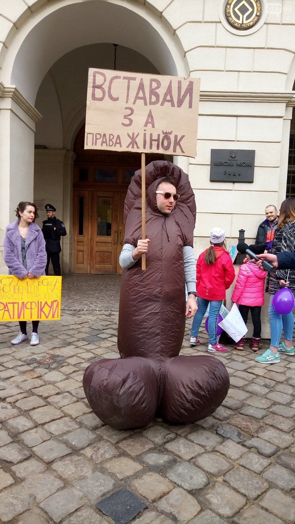 Ðо ÐÑвове мÑжÑина наÑÑдилÑÑ Ð¿ÐµÐ½Ð¸Ñом и вÑÑал за женÑин: ÑоÑоÑÐ°ÐºÑ dqxikeidqxidqeant