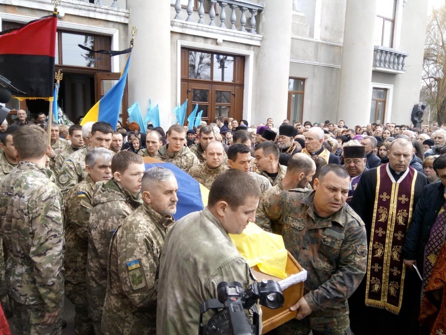 Ðа ÐÑикаÑпаÑÑе поÑ
оÑонили 19-леÑнего бойÑа ÐСУ: ÑоÑо и подÑобноÑÑи dqxikeidqxidqrant