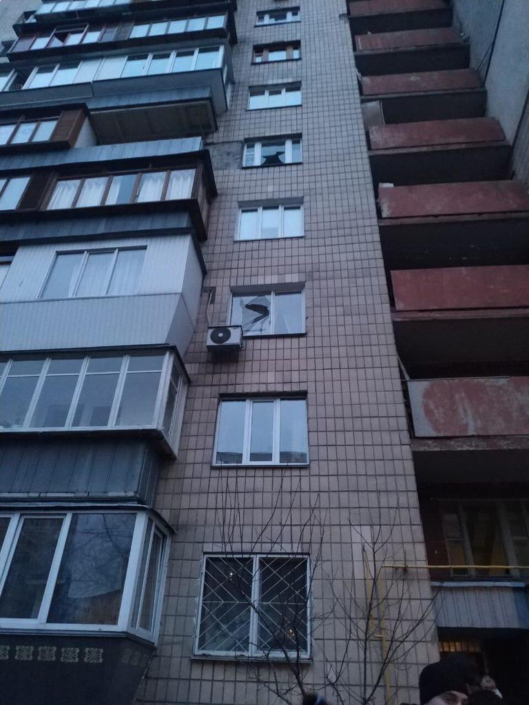 Ð’Ñ‹Ð½ÐµÑÐ»Ð¾ Ð´Ð²ÐµÑ€Ð¸ Ð¸ Ð¾ÐºÐ½Ð°: Ð² ÐšÐ¸ÐµÐ²Ðµ Ð¿Ñ€Ð¾Ð³Ñ€ÐµÐ¼ÐµÐ» Ð¼Ð¾Ñ‰Ð½Ñ‹Ð¹ Ð²Ð·Ñ€Ñ‹Ð² Ð² Ð¶Ð¸Ð»Ð¾Ð¼ Ð´Ð¾Ð¼Ðµ