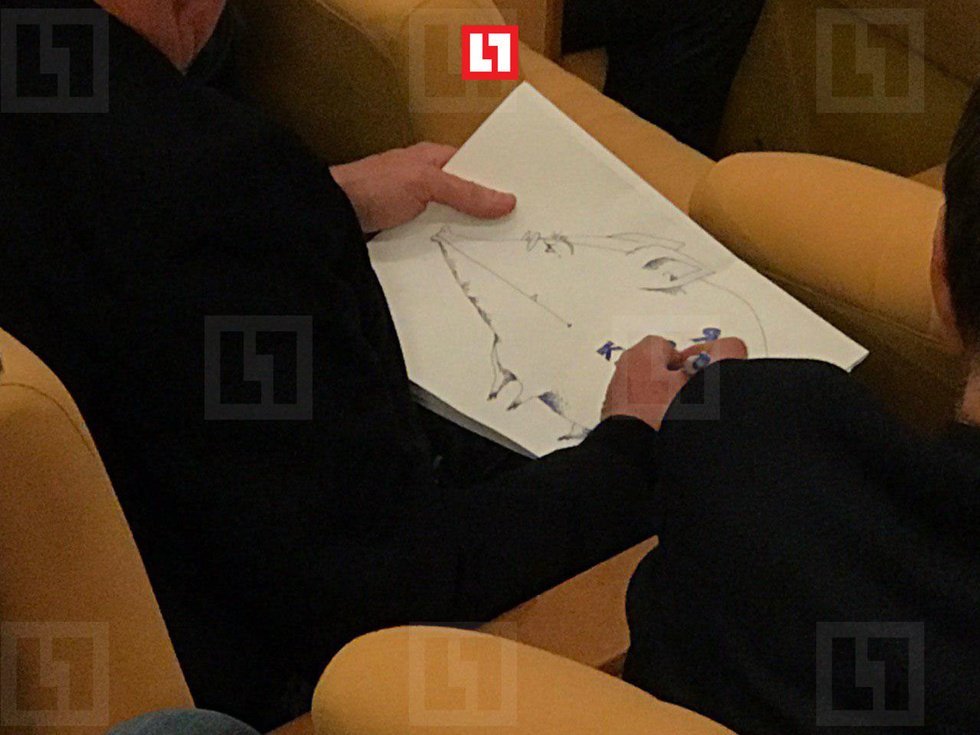 "Сошли с ума!" Макаревич со свиньей устроил загадочный переполох в Госдуме. Фотофакт dqxikeidqxidqeant