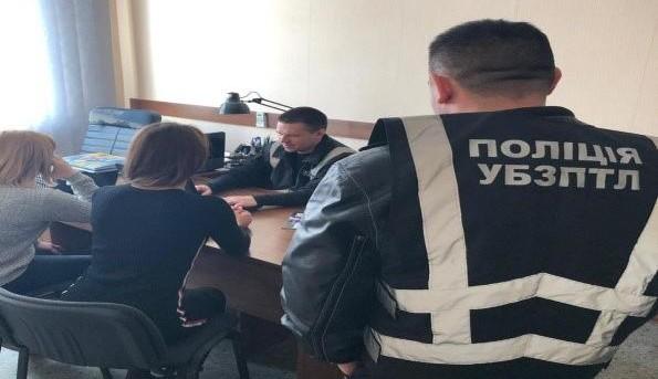 В Днепре задержали сутенеров, организовавших 7 притонов (ФОТО) В Днепре задержали сутенеров, организовавших 7 притонов (ФОТО) dqxikeidqxidqeant