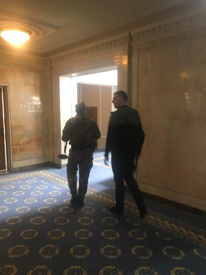 ÐŸÐ¾Ð»Ð¸Ñ†Ð¸Ñ Ð¸Ñ‰ÐµÑ‚ в ВРбомбу