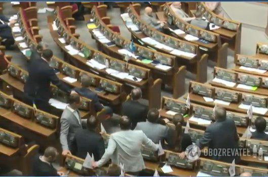 "ÐÐµ Ð Ð°Ð´Ð°, Ð° Ð·Ñ€Ð°Ð´Ð°!" ÐÐ°Ñ€Ð´ÐµÐ¿Ñ‹ Ð²Ñ‹Ð·Ð²Ð°Ð»Ð¸ Ð³Ð½ÐµÐ² ÑƒÐºÑ€Ð°Ð¸Ð½Ñ†ÐµÐ²: Ð² Ñ‡ÐµÐ¼ Ð´ÐµÐ»Ð¾. Ð¤Ð¾Ñ‚Ð¾Ñ„Ð°ÐºÑ‚