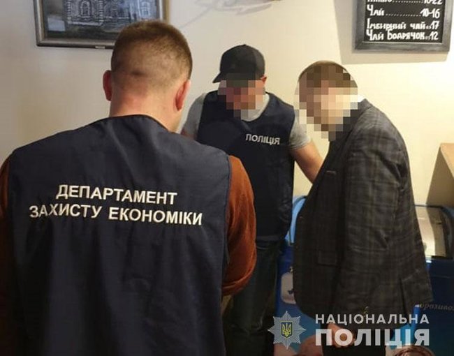 При получении $2,5 тыс взятки задержан работник прокуратуры хмельницкой области, - Нацполиции 02 При получении $2,5 тыс взятки задержан работник прокуратуры хмельницкой области, - Нацполиции 02