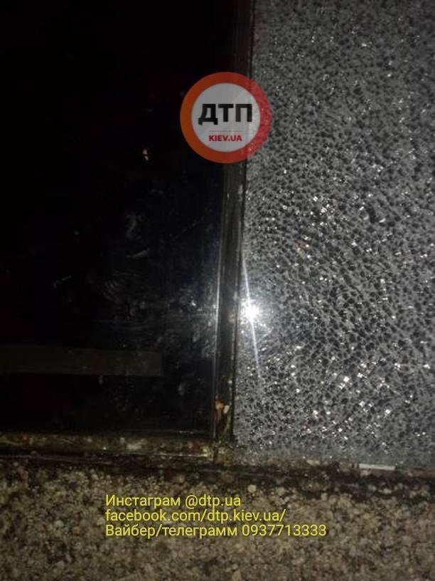 На мосту Кличко новое ЧП: киевлянам предложили недорогое и веселое решение