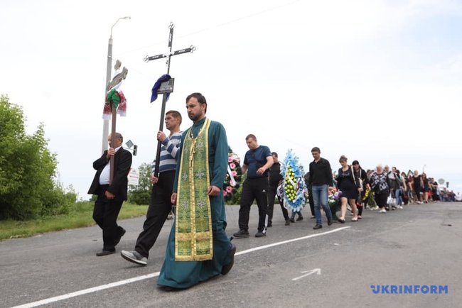 Пятилетнего Кирилла Тлявова похоронили в Переяславе-Хмельницком 04 Пятилетнего Кирилла Тлявова похоронили в Переяславе-Хмельницком 04