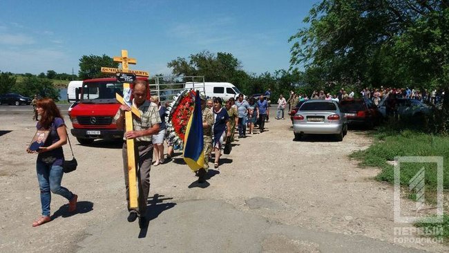 С бойÑом 17-й Ñанковой бÑÐ¸Ð³Ð°Ð´Ñ ÐлекÑандÑом ÐÑном, погибÑим на ÐонбаÑÑе, пÑоÑÑилиÑÑ Ð½Ð° ÐнепÑопеÑÑовÑине 04