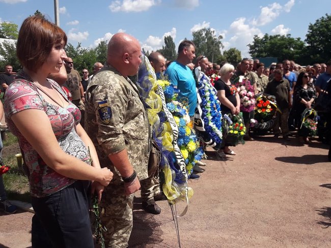 С воином 57-й ОМПБр Павлом Тихоновым, погибшим на Донбассе, простились в Кропивницком 03 С воином 57-й ОМПБр Павлом Тихоновым, погибшим на Донбассе, простились в Кропивницком 03