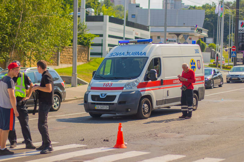 Ð’Ð¾Ð´Ð¸Ñ‚ÐµÐ»ÑŽ Ñ‚Ð°ÐºÐ¶Ðµ Ð¿Ð¾Ð½Ð°Ð´Ð¾Ð±Ð¸Ð»Ð°ÑÑŒ Ð¿Ð¾Ð¼Ð¾Ñ‰ÑŒ Ð¼ÐµÐ´Ð¸ÐºÐ¾Ð²