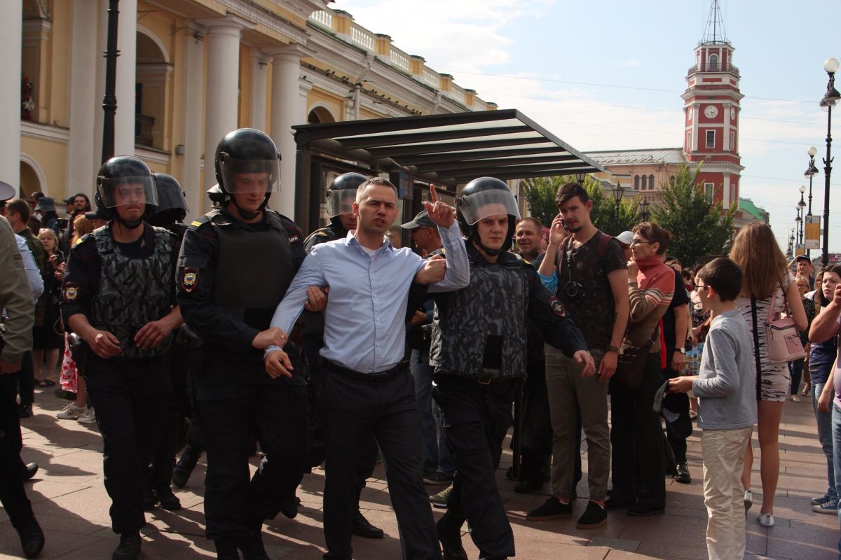     . : george markov/Twitter dqxikeidqxidqeant