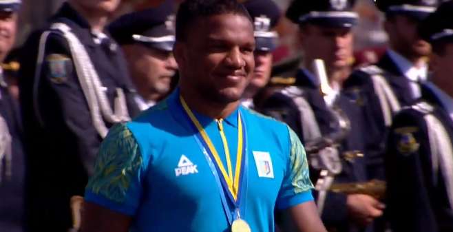 В Киеве прошел Зе-парад: самые яркие ФОТО, ВИДЕО - 186455 В Киеве прошел Зе-парад: самые яркие ФОТО, ВИДЕО - фото 186455