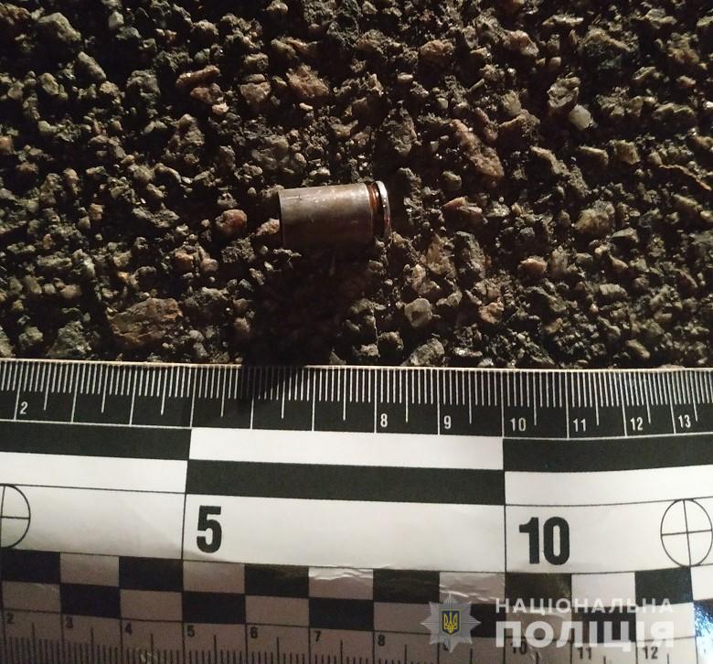 ÐеизвеÑÑнÑе неÑколÑко Ñаз вÑÑÑÑелили в мÑжÑинÑ-иноÑÑÑанÑа, забÑали Ñ Ð½ÐµÐ³Ð¾ ÑÑÐ¼ÐºÑ Ñ Ð´ÐµÐ½Ñгами и ÑкÑÑлиÑÑ Ð½Ð° авÑомобиле dqxikeidqxidqrant