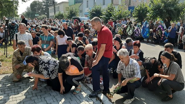 Украинского воина погибшего на Донбассе Александра Грицаюка похоронили в Черкасской области 07 Украинского воина погибшего на Донбассе Александра Грицаюка похоронили в Черкасской области 07