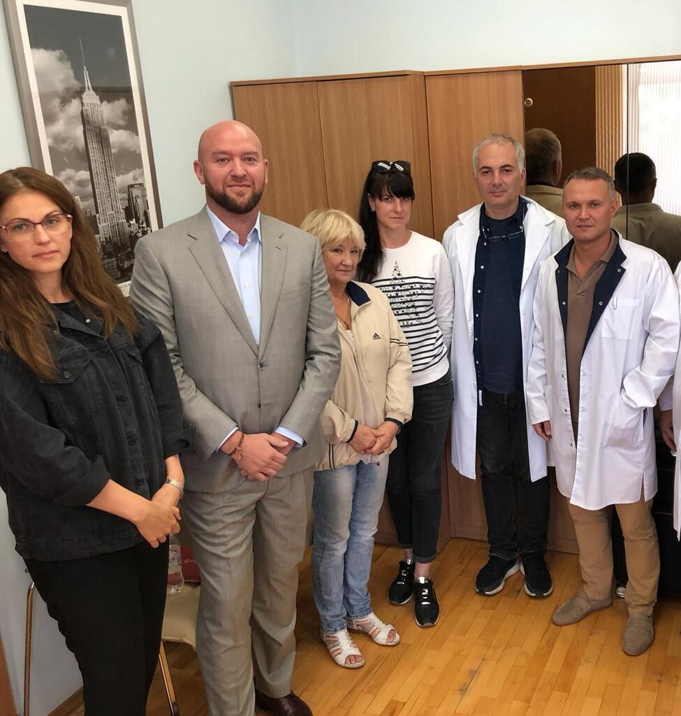 ,        ,   dqxikeidqxidqeant