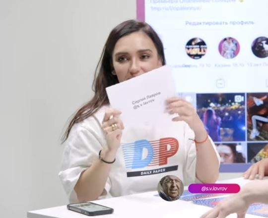 "Новый iPhone напоминает твою задницу": MOLLY оскорбила Лаврова, видео dqxikeidqxiehant