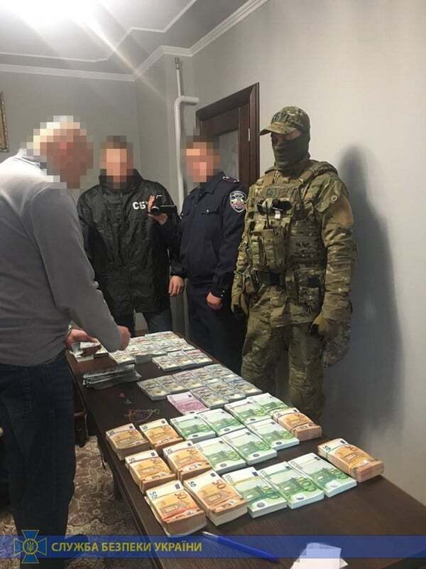 "Получали по $40 тысяч": СБУ раскрыла схему контрабанды одежды