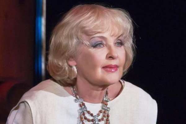 Ада Роговцева dqxikeidqxidqeant