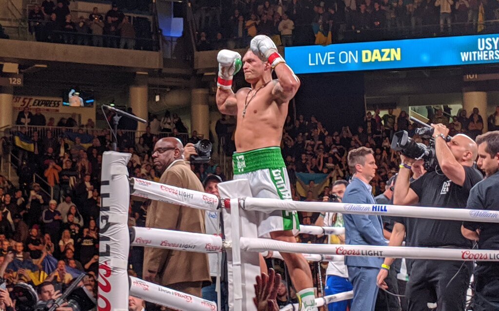 Усик исторической победой дебютировал в супертяжах dqxikeidqxidqrant