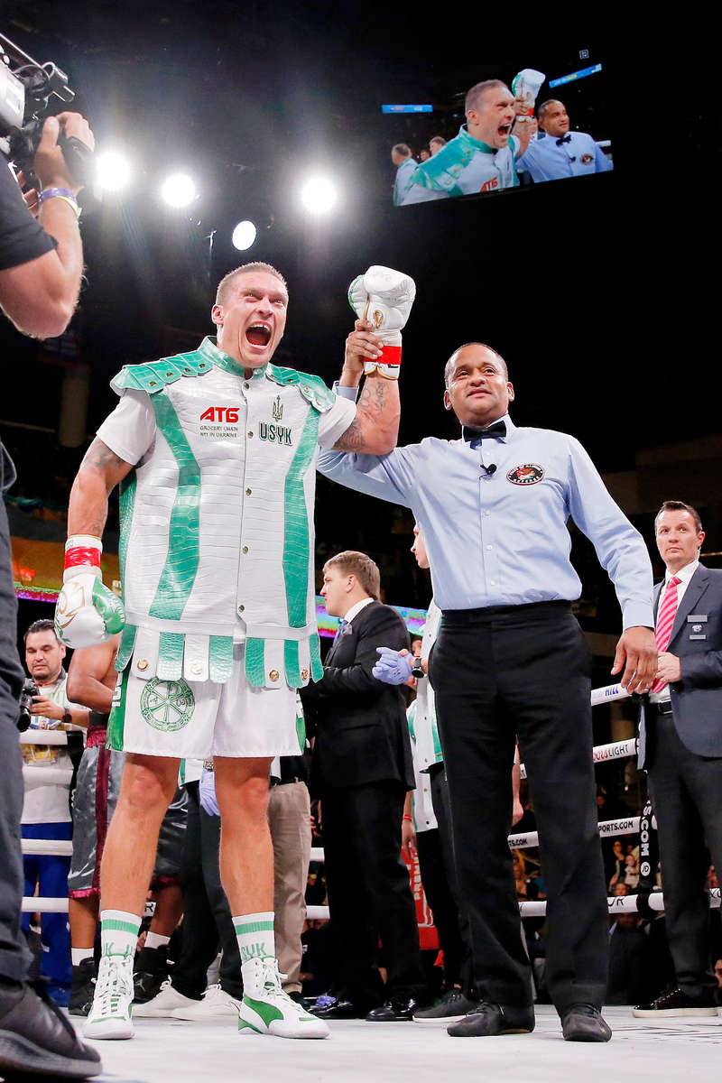 Александр Усик