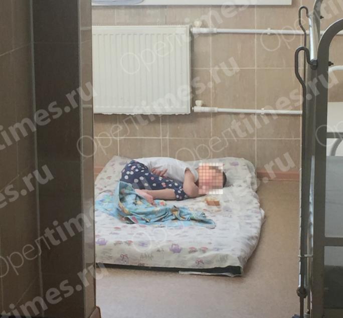 Ребенок истощен / oreltimes.ru dqxikeidqxidqeant