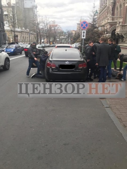 Главк К СБУ задержал при получении взятки менеджера Нацбанка Пискотина, - Бутусов 01 Главк К СБУ задержал при получении взятки менеджера Нацбанка Пискотина, - Бутусов 01 dqxikeidqxidqrant