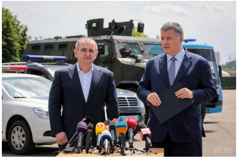 Миллион для Матиоса: прокуратуру обязали возобновить дело о громкой взятке Миллион для Матиоса: прокуратуру обязали возобновить дело о громкой взятке - фото 2 dqxikeidqxidqrant