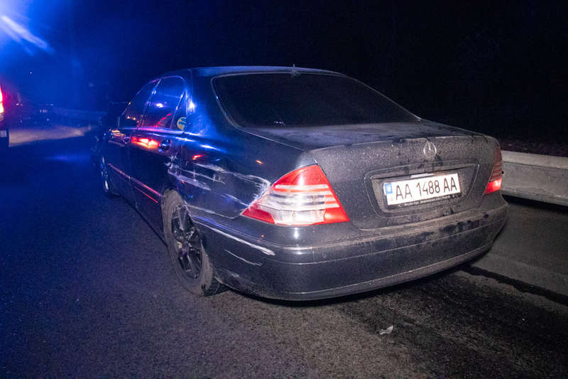      ,  -   Mercedes Viano,        Mercedes W220