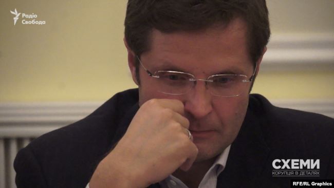 Ні можливе порушення закону, ні родинні зв’язки із кумом Путина не завадили Холодову отримати мандат