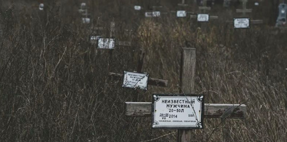 Опубликованы новые фото заброшенных могил террористов НВФ ДНР 01 Опубликованы новые фото заброшенных могил террористов НВФ ДНР 01 dqxikeidqxidqeant