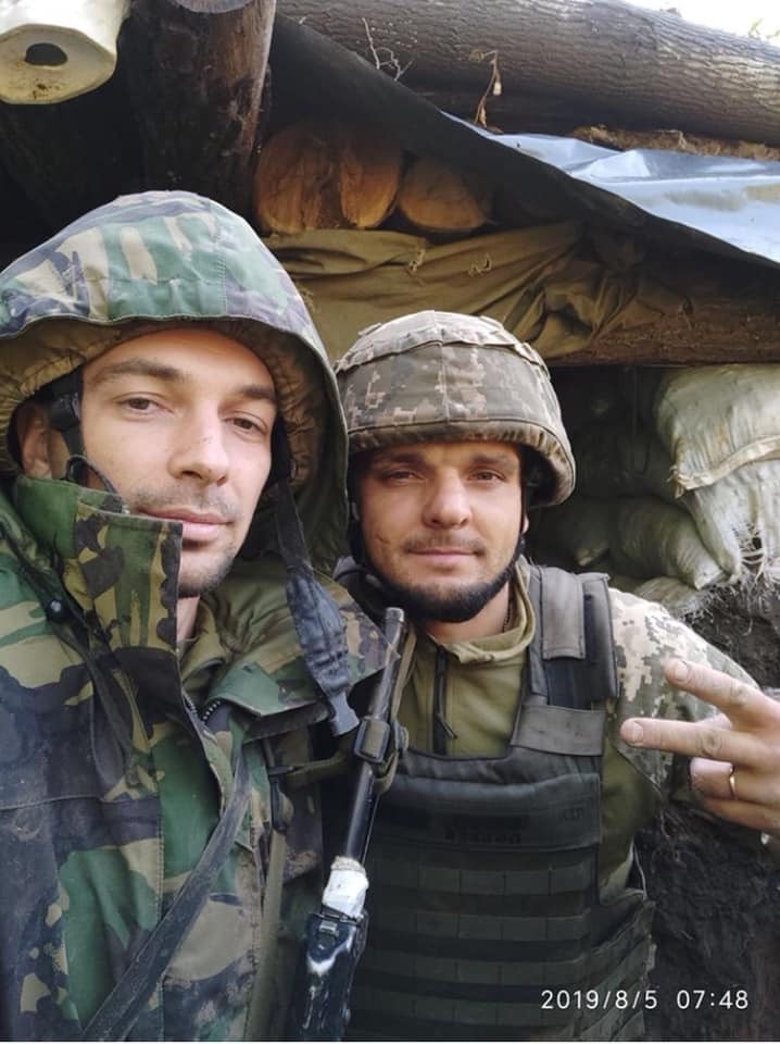 Дмитрий Темный (справа) dqxikeidqxidqrant