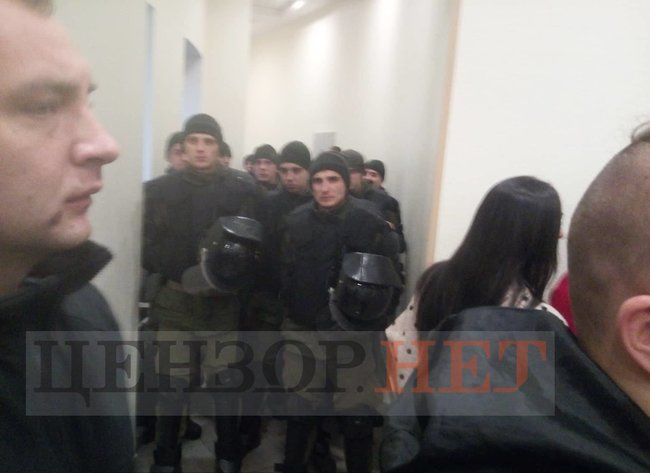 Судья ограничил доступ прессе и слушателям на заседание по апелляции Антоненко 01 Судья ограничил доступ прессе и слушателям на заседание по апелляции Антоненко 01 dqxikeidqxidqrant