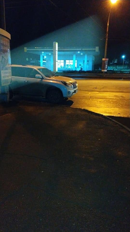 "Юзик" по-хамски припарковался в Кривом Роге
