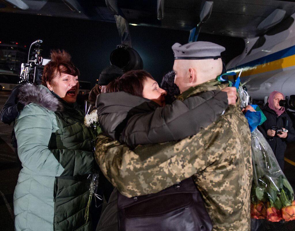 Украина вернула пленных dqxikeidqxidqeant