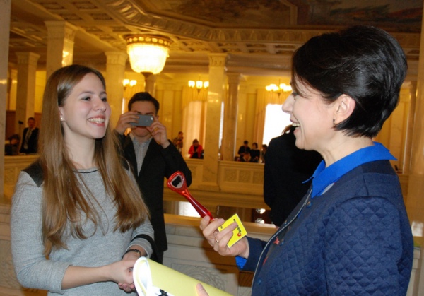             ,             dqxikeidqxidqeant