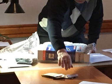 Военком в процессе поулчения взятки Фото: Arsen Avakov / Facebook