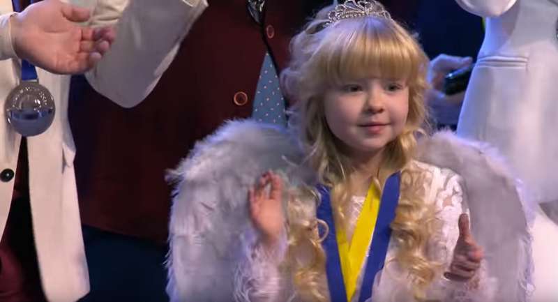 "Как пропустили в эфир?!" На КВН заметили протестные настроения и флаг Украины, видео dqxikeidqxidqrant