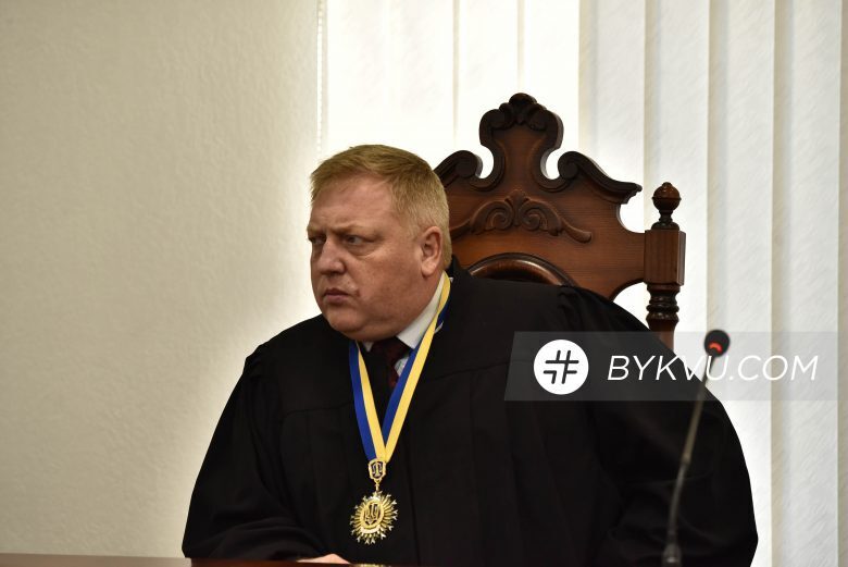 Подозреваемую в убийстве журналиста Шеремета Дугарь оставили под домашним арестом